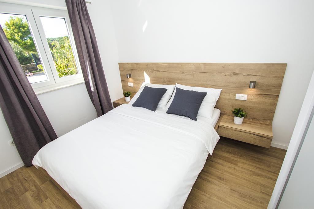 Olive Tree Apartments Водице Экстерьер фото